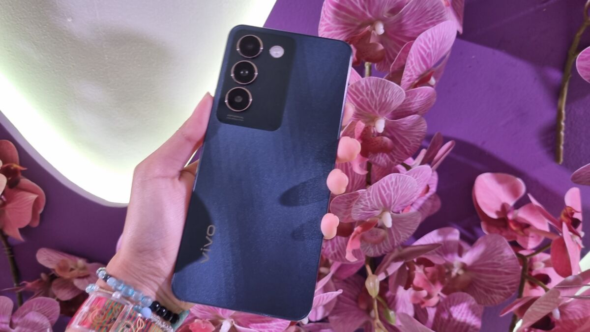 Vivo Y100 5G Masuk Ri, Bawa Proteksi Ketahanan Baterai 4 Tahun 7 Vivo Y100 5G