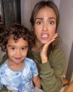 Rayakan Halloween Dengan Keluarga, Jessica Alba Unggah Video Lucu Di Instagramnya 4 35126046 8903853 Image A 1 1604279499187