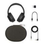 Sony Luncurkan Wh-1000Xm4 Headphone Wireless Canggih Terbarunya 6 Foto 3 Wh 1000Xm4 Dilengkapi Dengan Case Yang Mudah Dibawa Bepergian Kabel Pendukung Serta Charger