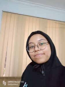 Intip Desain Oppo Reno7 5G Starry Black, Si Maskulin Yang Cantik 8 Desain Oppo Reno7 5G
