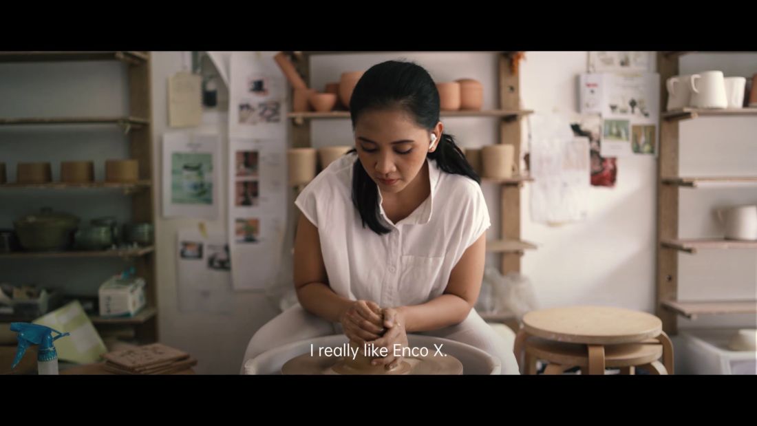Oppo Luncurkan Earphone Nirkabel Premium, Oppo Enco X Di Indonesia 5 Oppo Enco X Ayu Larasati
