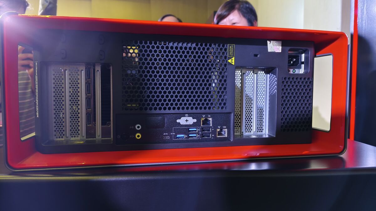Lenovo Thinkstation P8 Masuk Ri, Tawarkan Solusi Workstation Profesional 6 Lenovo Thinkstation P8