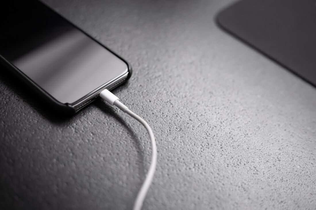 Fbi Himbau Pengguna Smartphone Hindari Ngecas Di Tempat Umum 4 Fbi