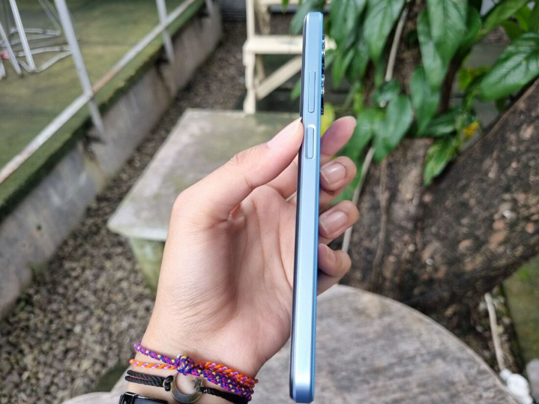 Hands On Oppo A17: Perangkat Tipis, Nyaman Dikantongin 9 Oppo A17
