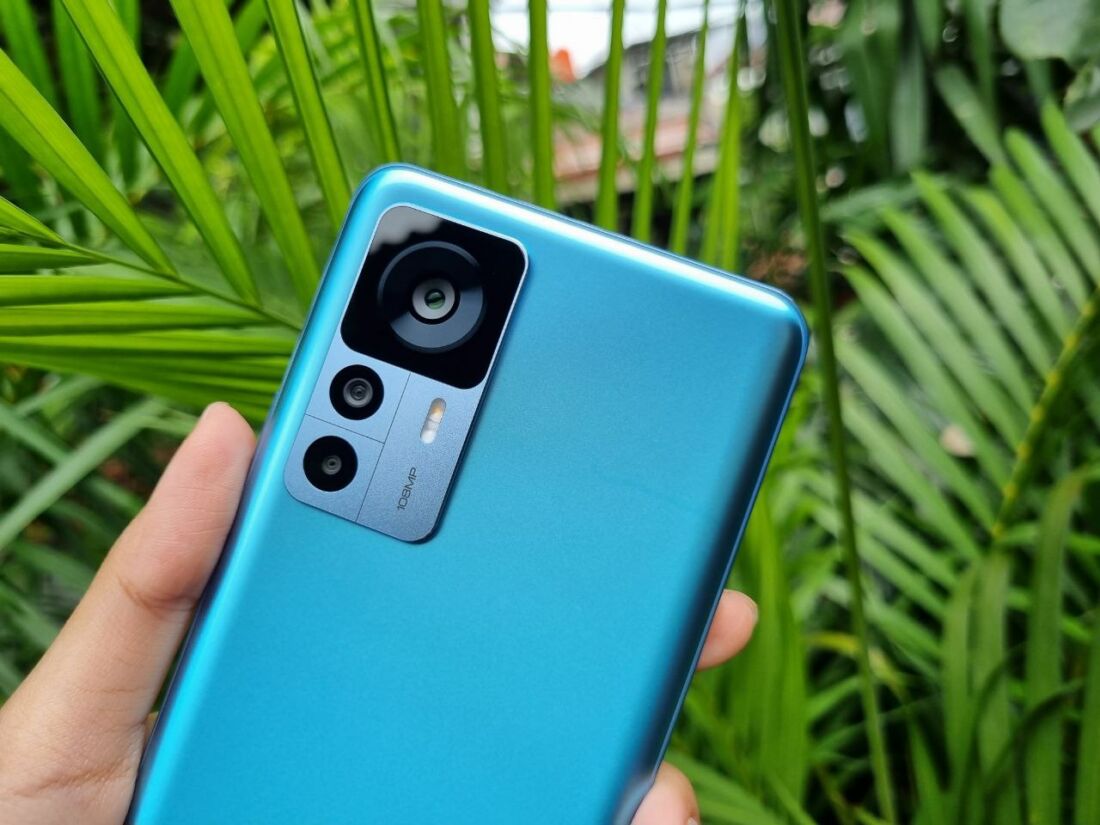 Hands-On Xiaomi 12T 5G: Desain Tipis, Warna Catchy 4 Hands-On Xiaomi 12T 5G