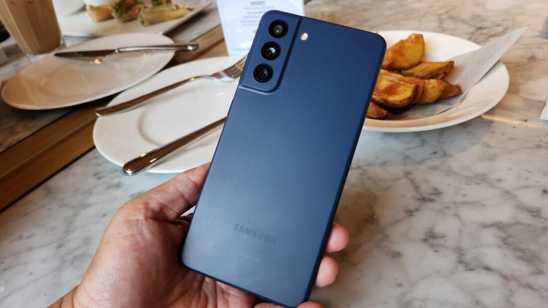 Kenapa Varian Galaxy Fan Edition Begitu Menggoda 4 Samsung Galaxy Fan Edition