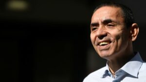 Pasangan Suami Istri Di Balik Kesuksesan Vaksin Pfizer Covid-19 5 Skynews Ugur Sahin Biontech 5167279