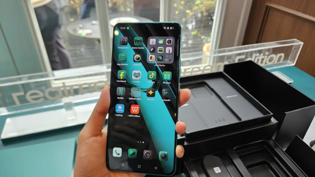 Iga 2025: Realme Gt 7 Dinobatkan Sebagai Best Ai Gaming Smartphone 7 Realme GT 7