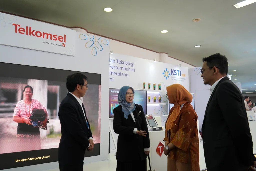Telkomsel Pamerkan 6 Inovasi Ai Canggih Di Ksti 2025, Percepat Indonesia Menuju Visi Emas 2045 4 Partisipasi Telkomsel Di Ksti 2025 2