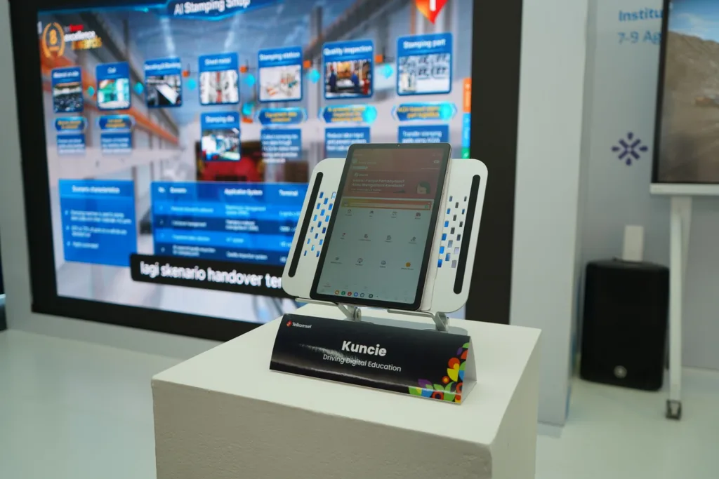 Telkomsel Pamerkan 6 Inovasi Ai Canggih Di Ksti 2025, Percepat Indonesia Menuju Visi Emas 2045 5 Partisipasi Telkomsel Di Ksti 2025 7