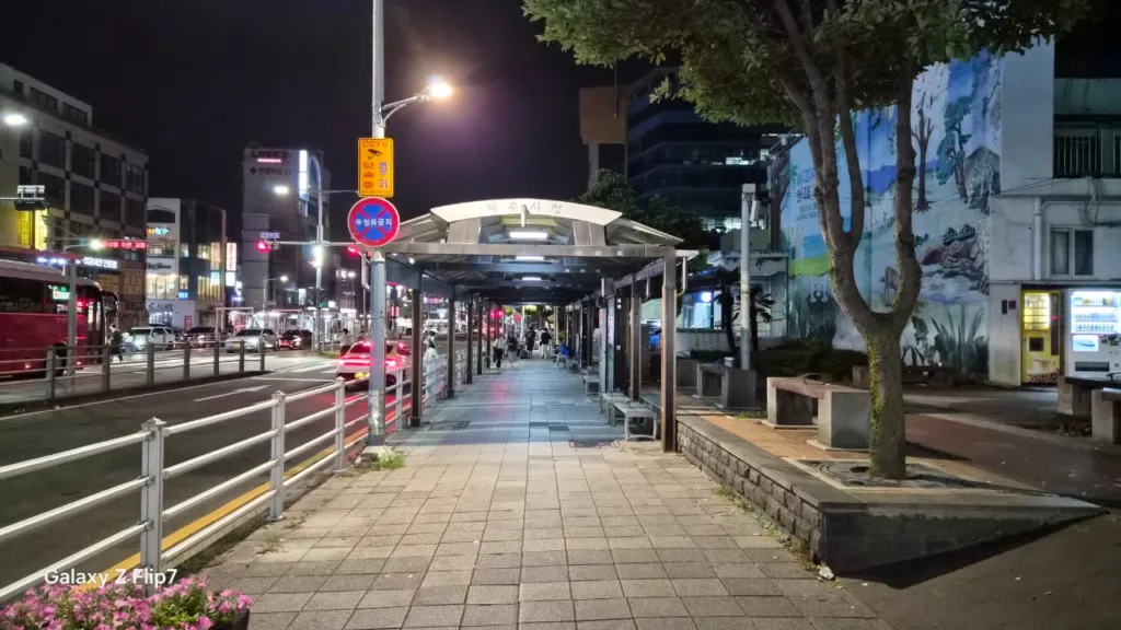 Tech Meets Travel: Galaxy Z Flip 7 Dan Google Gemini Jadi Partner Liburan Seru Di Pulau Jeju 27 Galaxy Z Flip 7