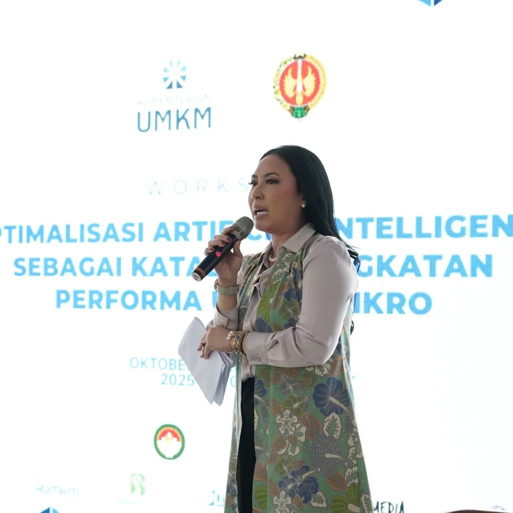 Dari Kios Ke Ai: Cara Mwx Dan Kemenkop Ukm Bekali Pelaku Umkm Diy Hadapi Era Digital 5 Tina Astari Maman Penasihat Dharma Wanita Persatuan Dwp Kementerian Umkm Memberikan Pengarahan Pentingnya Digitalisasi Bagi Umkm