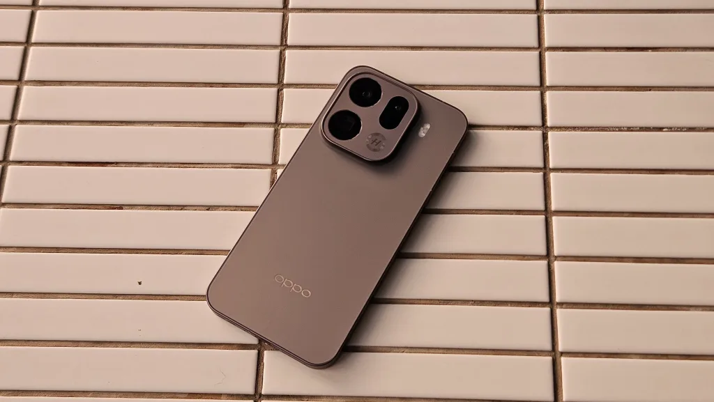 Oppo Find X9 Pro Dengan Kamera Telefoto 200Mp Dan Baterai Besar, Intip Harganya Di Ri 4 OPPO Find X9 Pro