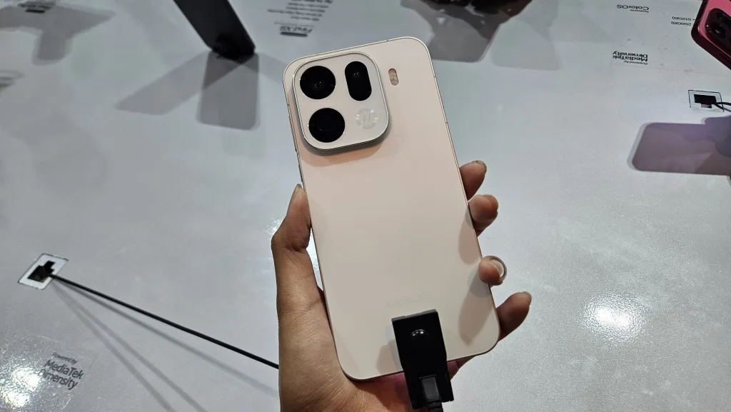 Oppo Find X9 Pro Dengan Kamera Telefoto 200Mp Dan Baterai Besar, Intip Harganya Di Ri 5 OPPO Find X9 Pro