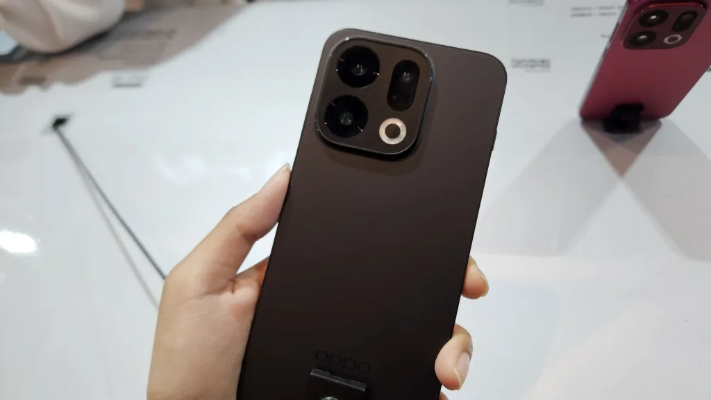 Oppo Find X9 Debut Di Indonesia, Intip Desain Dan Harganya 5 Oppo Find X9