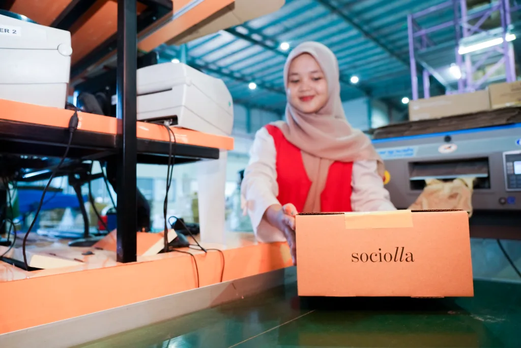 Social Bella: Ketika Visi Teknologi Bertemu Dengan Pasarnya 6 Social Bella Warehouse