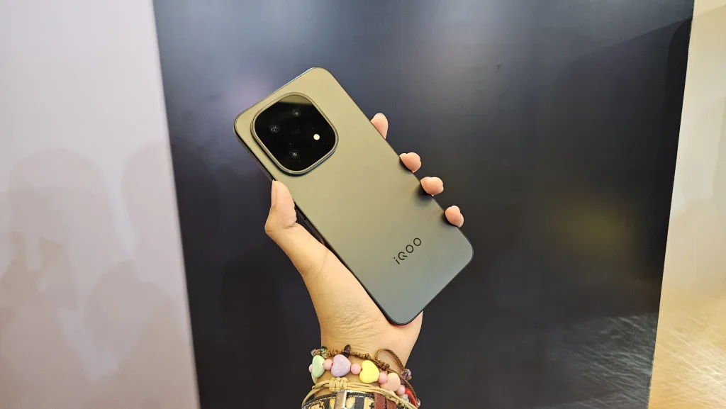 Iqoo 15 Debut Di Ri, Hp Gaming Pertama Di Ri Pakai Snapdragon 8 Elite Gen 5 6 iQOO 15