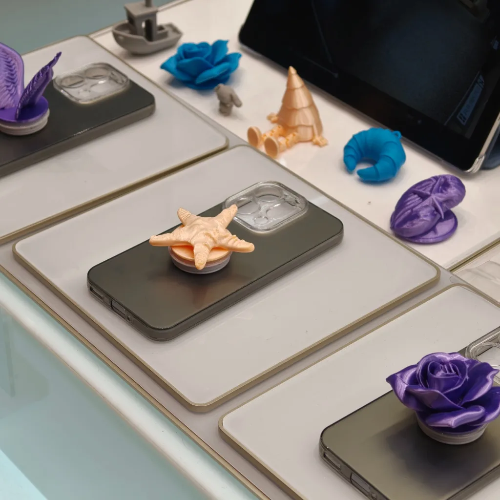 Oppo Resmikan Flagship Store Baru Di Gandaria City, Hadirkan Konsep “Third Living Space” Dengan Robot Ai Interaktif Pertama Di Indonesia 4 Oppo Flagship Store Gandaria City 5