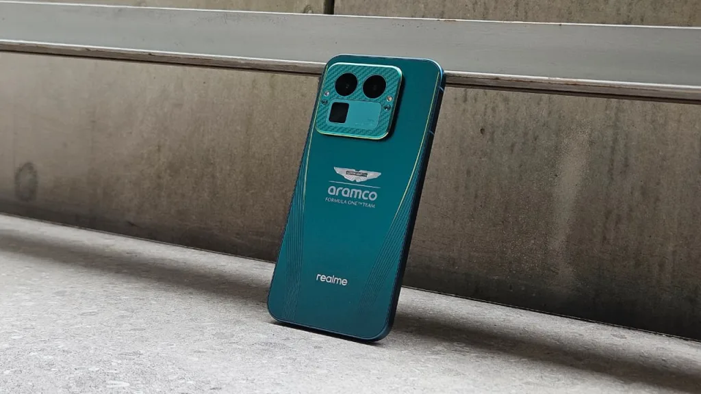 Realme Enggan Masuk Pasar Smartphone Foldable, Ini Alasannya 4 Smartphone Foldable