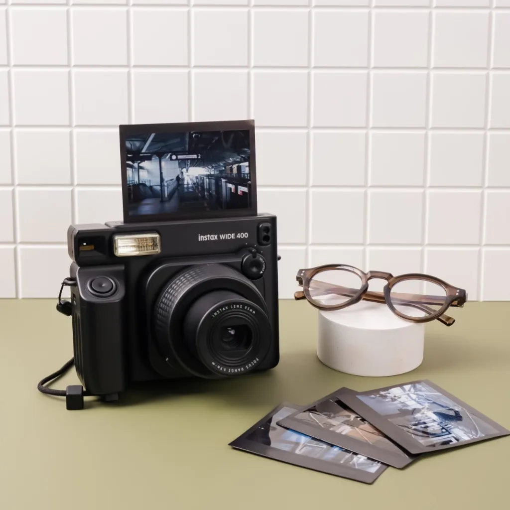 Fujifilm Rilis Instax Wide 400 Jet Black Di Indonesia, Kamera Instan Stylish Untuk Momen Lebih Lebar 4 Whatsapp Image 2026 04 13 At 15.45.38 1