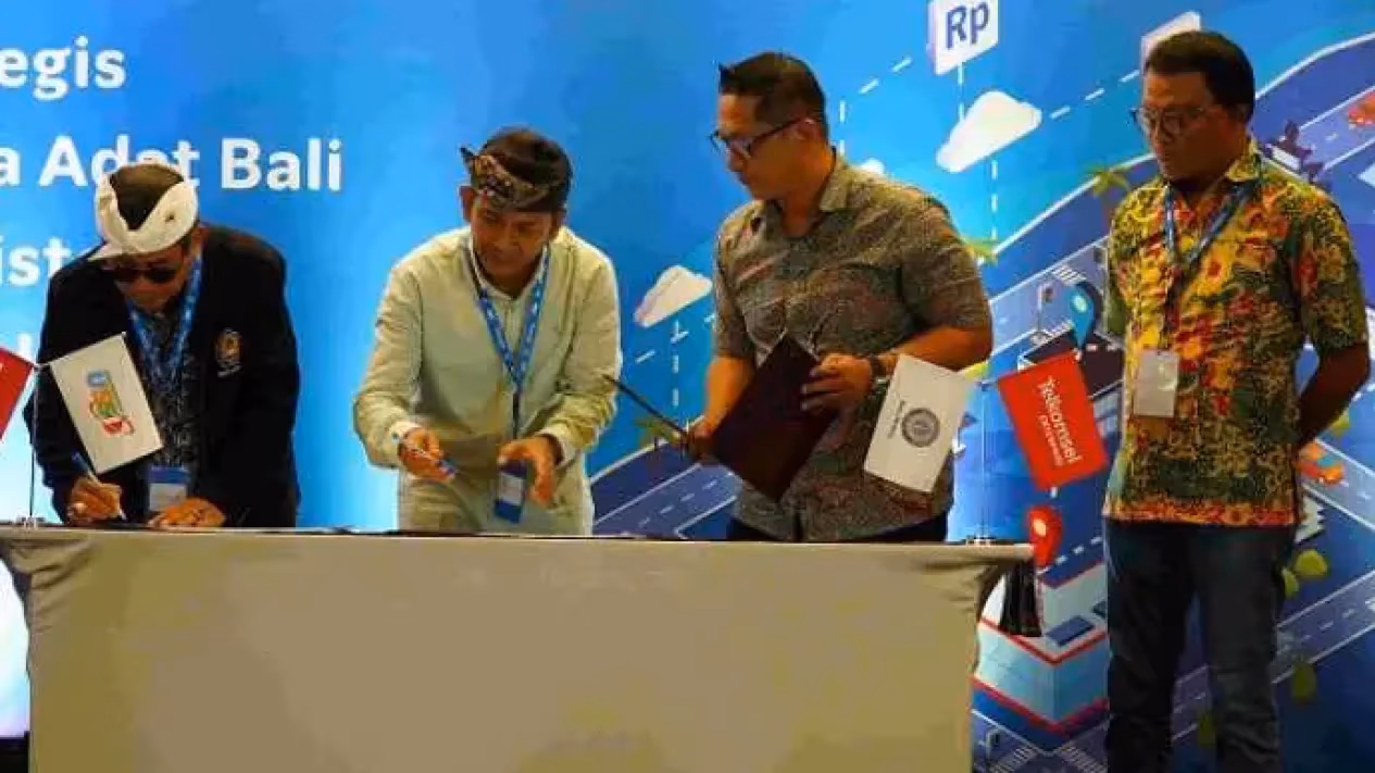 Bb95G5 Kolaborasi Telkomsel