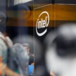 Intel Alami Krisis Terparah Dalam Setengah Abad Saham Anjlok Dan Restrukturisasi Besar Besaran