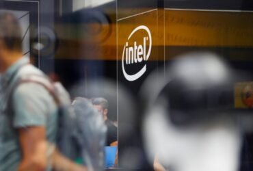 Intel Alami Krisis Terparah Dalam Setengah Abad Saham Anjlok Dan Restrukturisasi Besar Besaran