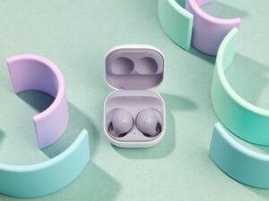 02 01 Berry Product 05 Galaxybuds2 Lavender H