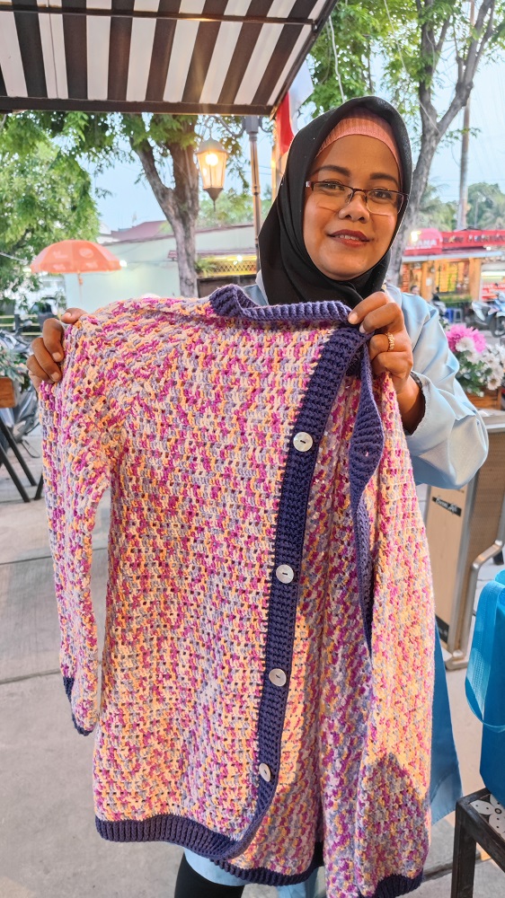 Sweater Rajut
