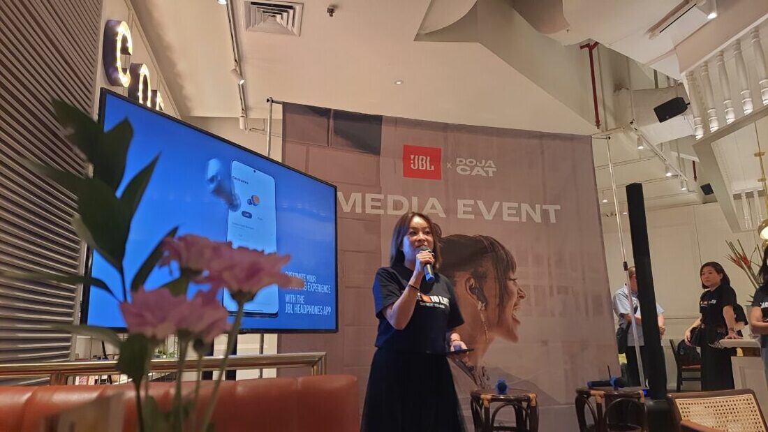 Jbl Gelar Exhibition Offline Pertama Bertajuk “Dare To Vibe”