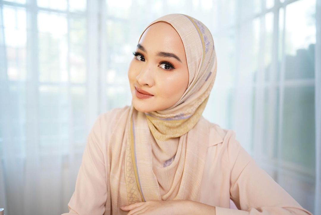 Kiara Leswara Berikan Tips Makeup Glowing Di Tokopedia Beauty Awards 2021