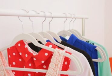 Benarkah Covid-19 Bisa Menular Lewat Baju? Ini Jawabannya