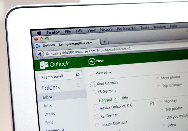 Microsoft Buat Fitur Prediksi Teks Untuk Outlook