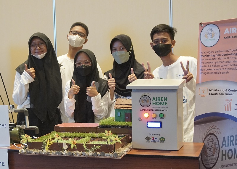 Siswa Madrasah Unjuk Kebolehan Bikin Produk Iot Di Akademi Madrasah Digital