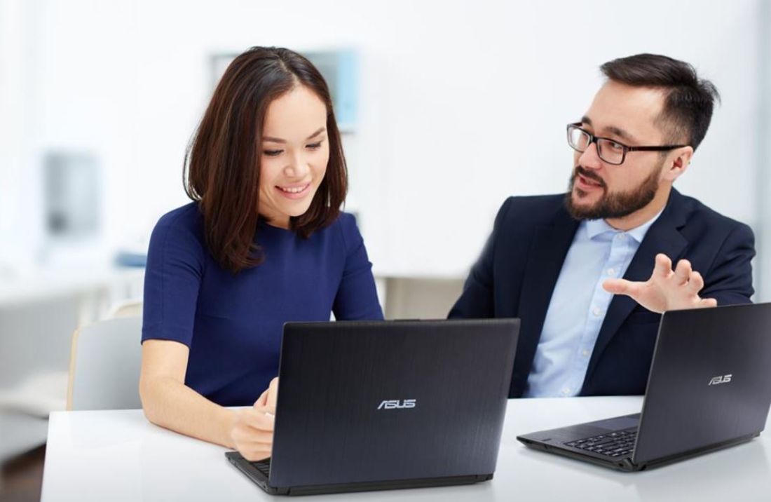 Laptop Bisnis Dengan Harga Terjangkau