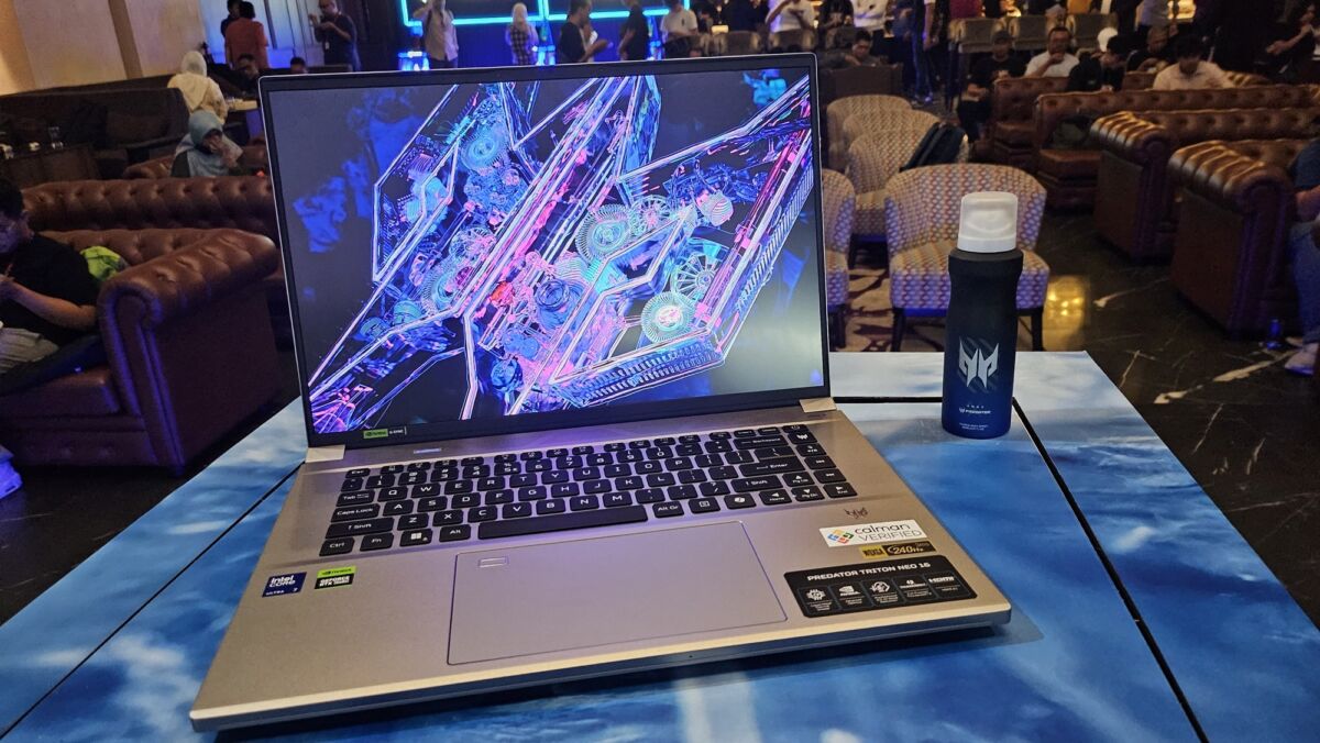 Acer Predator Triton Neo 16 Dan Body Spray Hmns