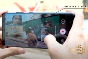 Angga Dwimas Sasongko Manfaatkan Salah Satu Fitur Unggulan Galaxy S21 Series 5G Ketika Proses Syuting Konfabulasi Berlangsung