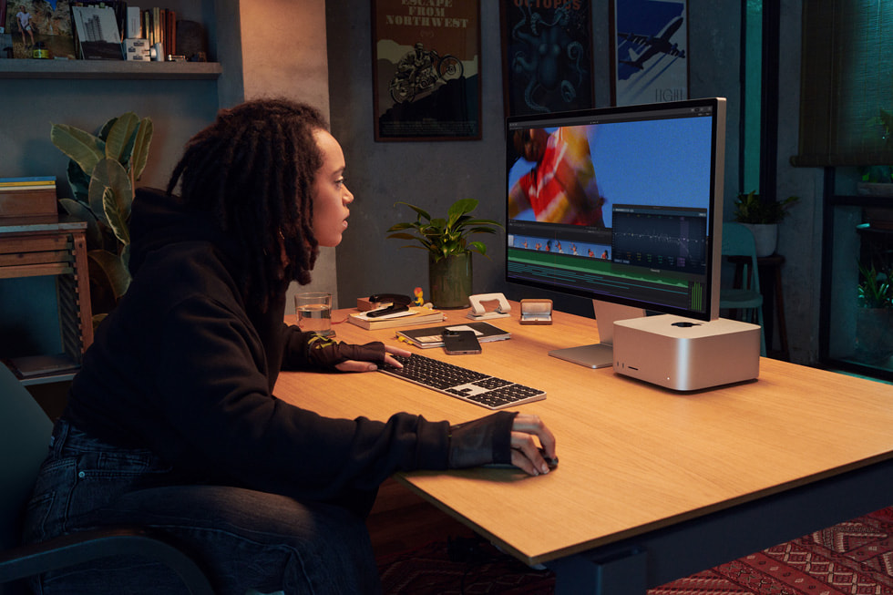 Mac Studio Turut Hadir Di Acara Peek Performance Apple
