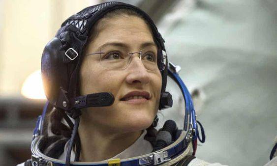 Christina Koch: Astronot Wanita Nasa Terlama Di Luar Angkasa