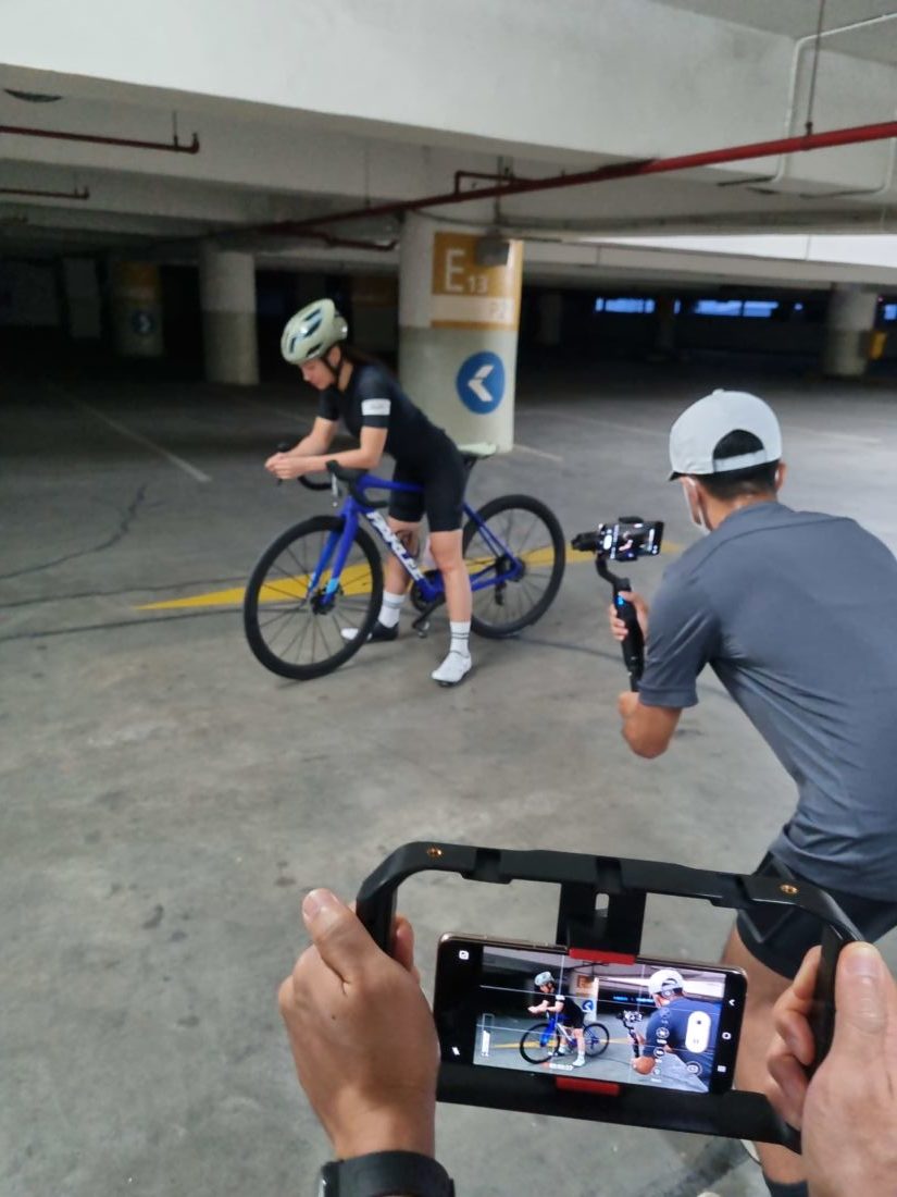 Behind The Scene Pengambilan Video Epic Duel Pevita Pearce Dan Sean Gelael Dalam Kondisi Low Light Rotated 1