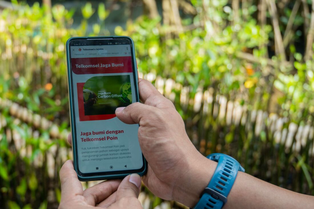 Telkomsel Jaga Bumi Tanam 15.060 Pohon Di Kawasan Hutan Mangrove Indonesia