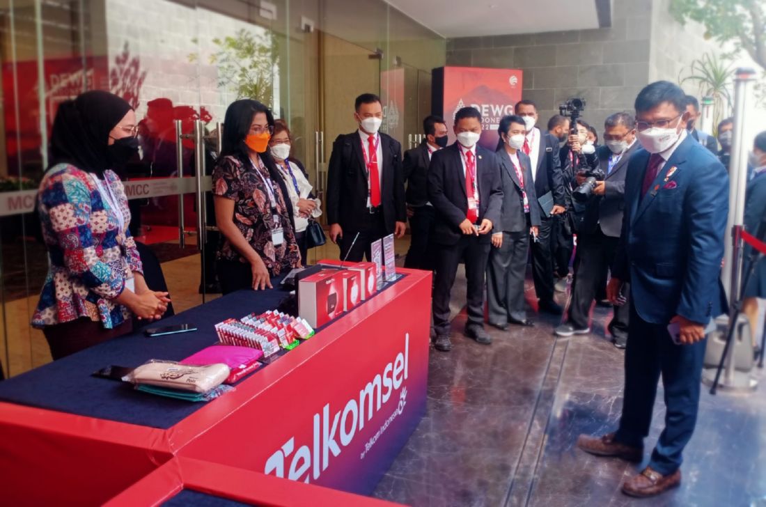 &Quot;Telkomsel&Quot;