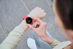 F 03 06 Lifestyle Galaxywatch4 Pinkgold H