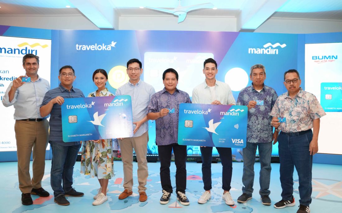 Foto 2 Traveloka Mandiri Card