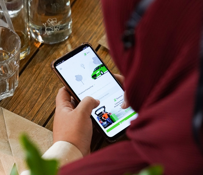 Aplikasi Sewa Mobil Zoomcar