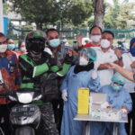 Layanan Vaksinasi Covid-19 Massal Drive Thru Dihadirkan Halodoc Dan Gojek Di Yogyakarta