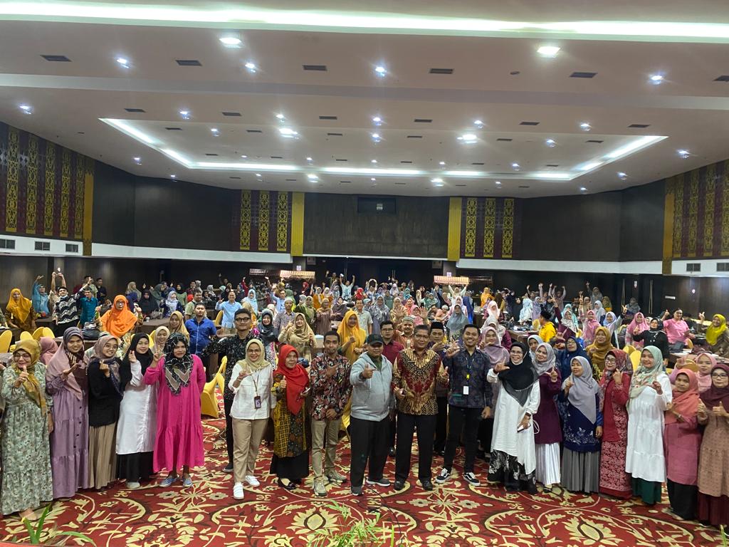 Gredu Bantu Tingkatkan Kualitas 1.700 Tenaga Pendidik Di Kota Padang Dan Kota Pekanbaru