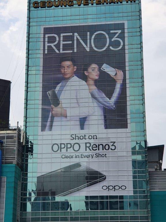 Iklan Di Gedung Veteran Ri