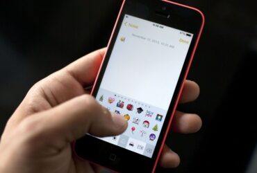 Ios 14 Sediakan Search Bar Pada Keyboard Emoji