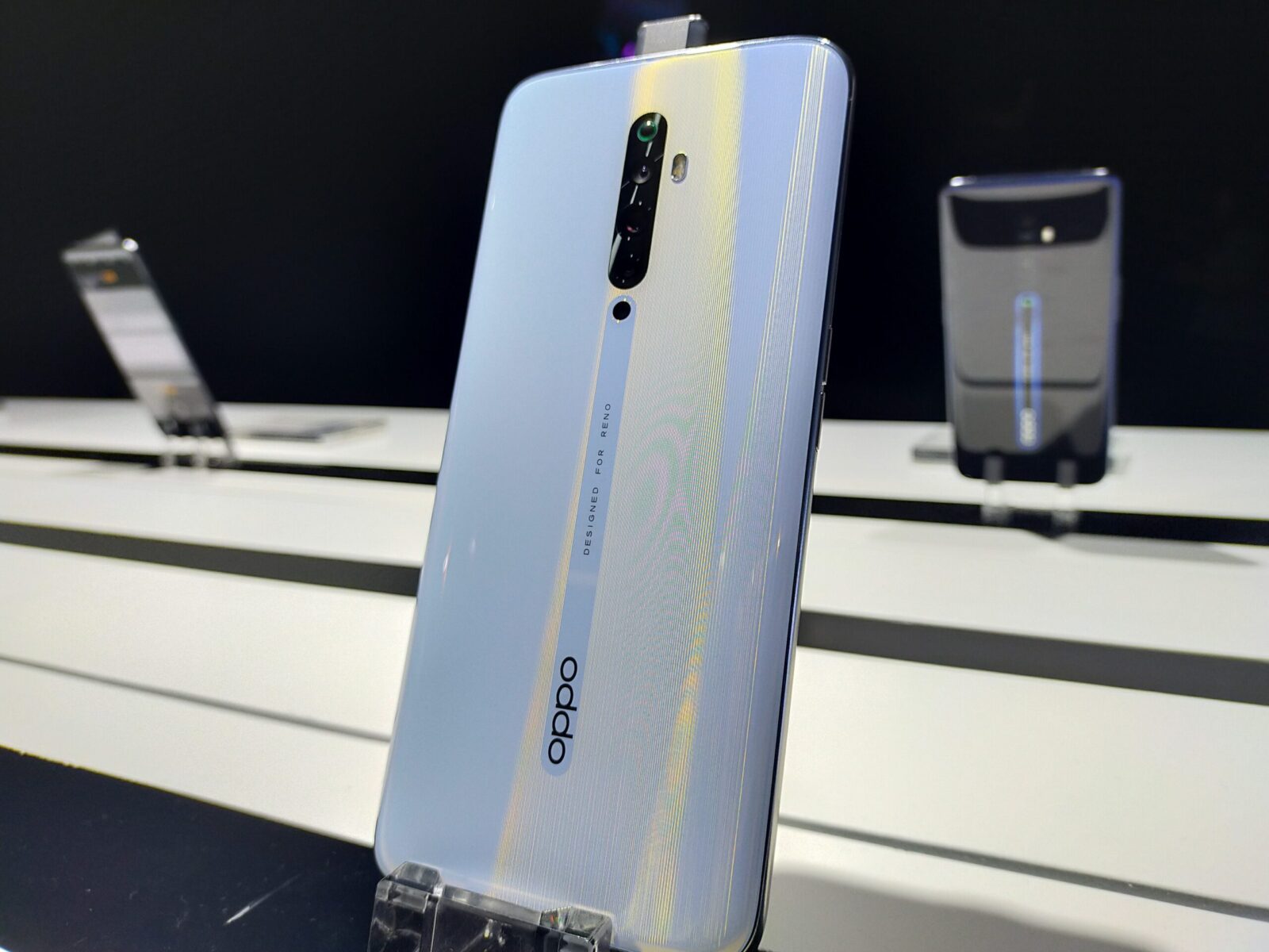 Asus Resmi Kenalkan Rog Flow X16